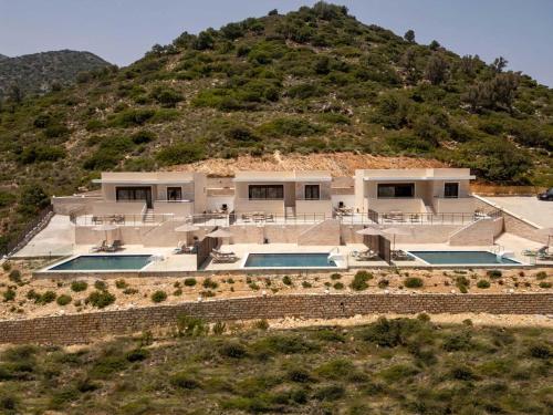 Brikis Villas - With 3 Private Pools - image 5