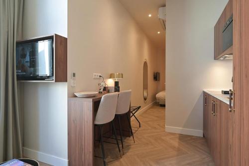 Novallure Downtown - Short Stay Apartments, Гаага (фото 6)