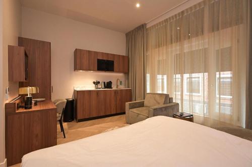 Novallure Downtown - Short Stay Apartments, Гаага (фото 11)