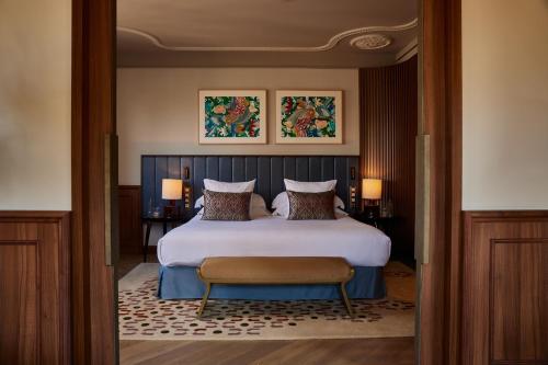 Grand Hotel Central - image 13