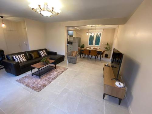 Spacious home near Disneyland in Chanteloup-en-Brie