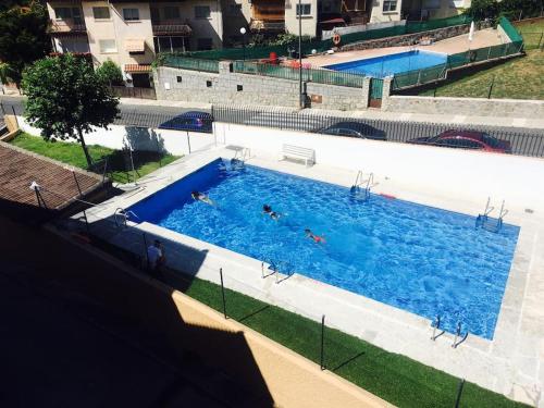 La Casa de la Luz con Piscina Julio y Agosto in Mataelpino