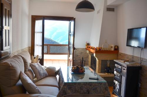 Létesítmények, Aura de la Alpujarra in Carataunas