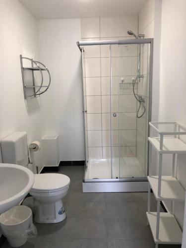 Monteurwohnungen in Andervene in 弗雷倫