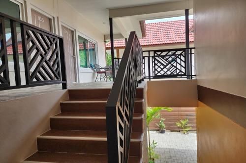 Exterior view, 99 House near Boon Kanjanaraam Temple