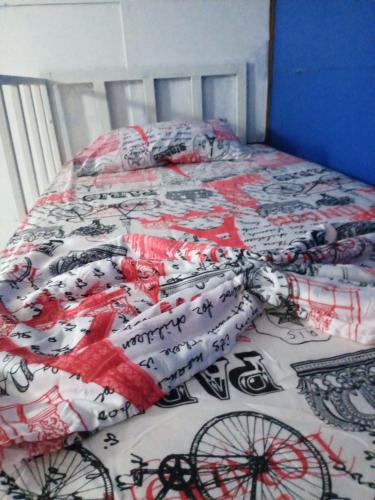 1 double bed, 1 bunk bed