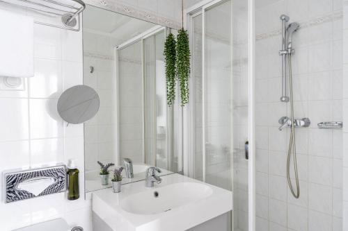 Hotel George - Astotel - image 4