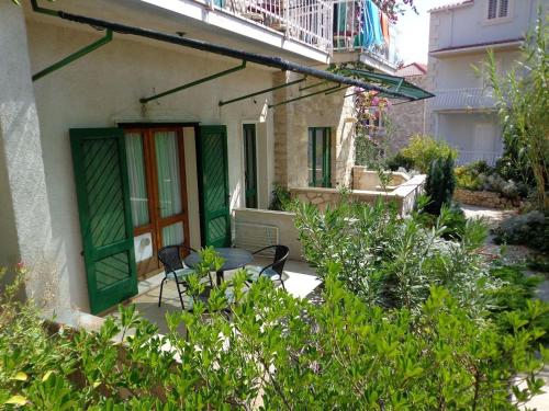 Studio with Terrace
