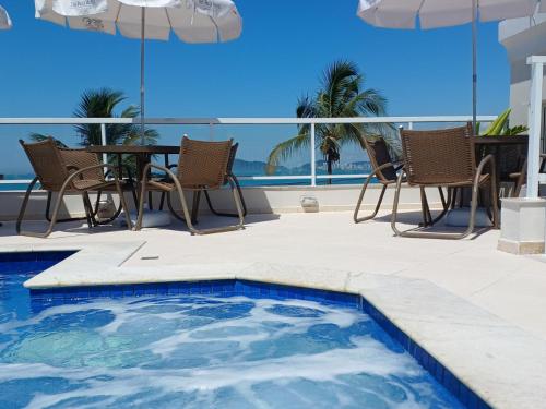 The Falls Hotel - Frente mar