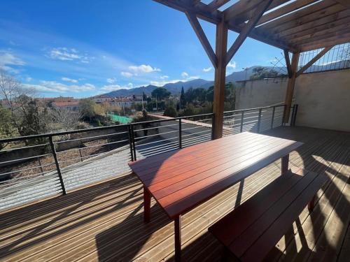 Les Clochers, maison 3 étoiles, terrasse, mer et montagne (Les Clochers, maison 3 etoiles, terrasse, mer et montagne) in Saint-Genis-des-Fontaines