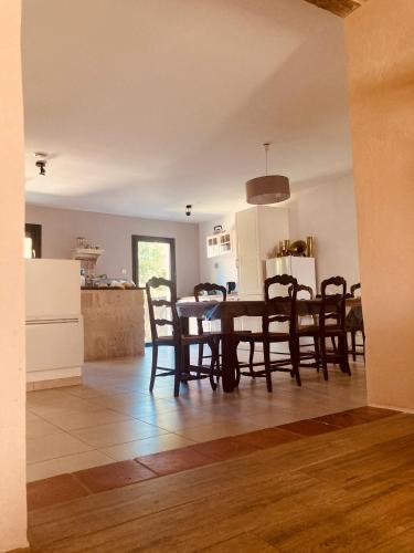 Maison avec jardin dans village in Auch