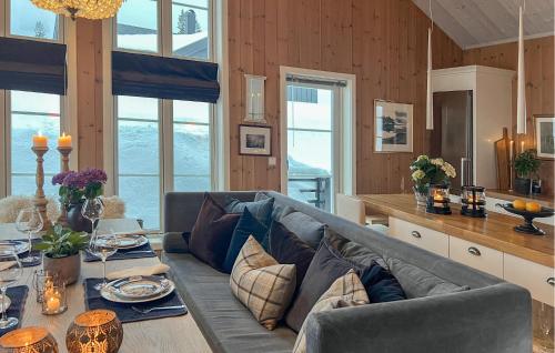 廚房, Cozy Home In Sjusjøen With Sauna in 斯幽斯耶恩