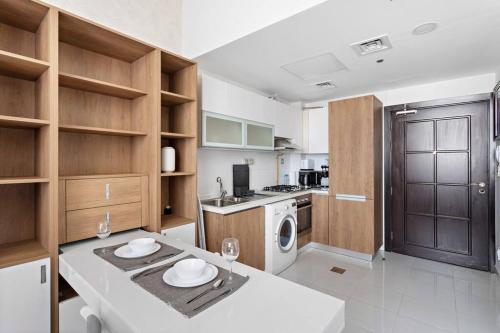 Modern Studio Close To Metro - image 10