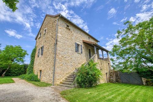 gite de bervic avec piscine gîte à louer Ols-et-Rinhodes
