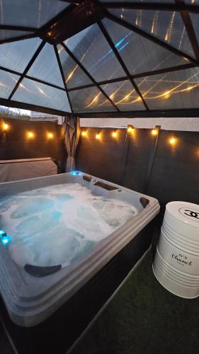Apkārtne, hébergement privée Jaccuzzi en supplément (hebergement privee Jaccuzzi en supplement) in Saint-Clair-du-Rhone (Rhone-Alpes)