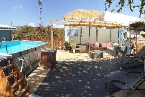 泳池, Rosa's Rust en Pad in 索托