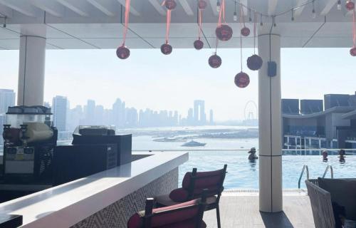 Seven Palm Hotel with West beach access, Dubai (foto 6)