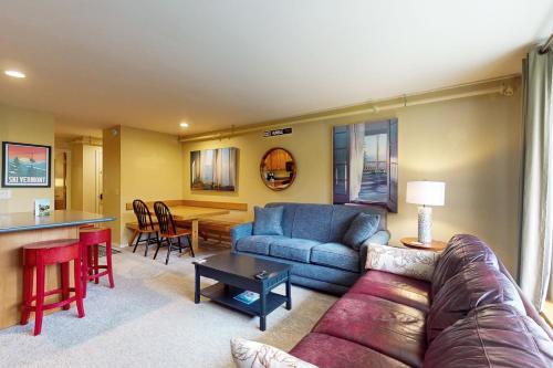 Mountainside 35, Warren (photo 4)