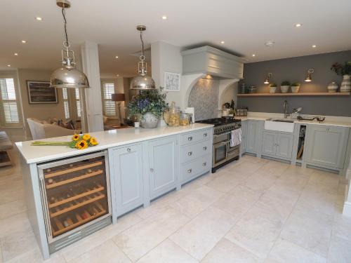 Hotellet från utsidan, Coronation House in Nettlestone and Seaview