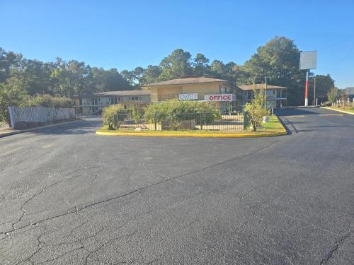 Carpet Inn