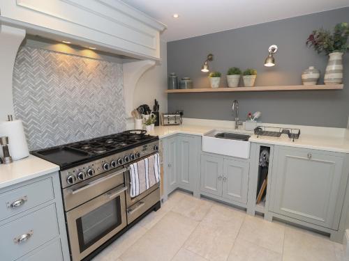 Hotellet från utsidan, Coronation House in Nettlestone and Seaview