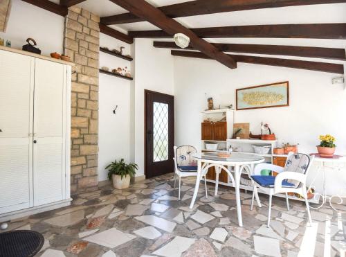 Apartment Maja - 50m from beach - image 10