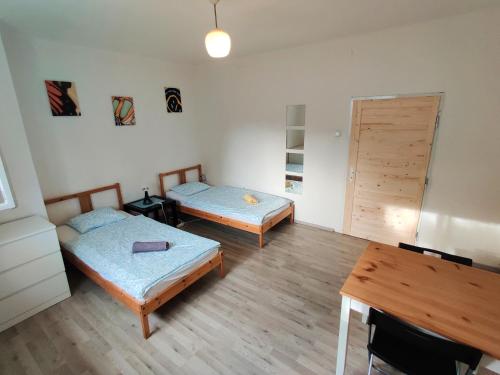 Apartment in house with private parking and garden, Прага (фото 6)