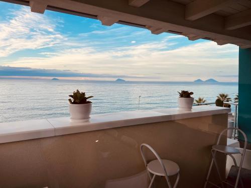  "I MORI LUXORY APARTMENTS" - Attico mansardato con incantevole vista mare in SantʼAgata di Militello