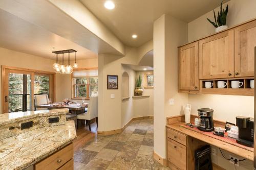 Black Bear 86 - image 10