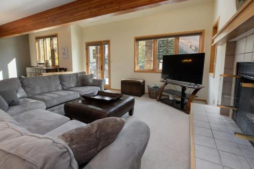 Gorgeous Mountain Family Getaway, Near Lionshead in Vail, USA