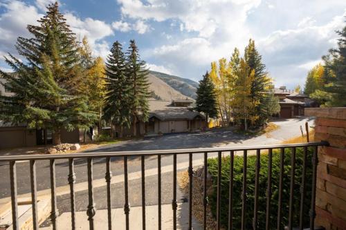 Gorgeous Mountain Family Getaway, Near Lionshead in Vail, USA