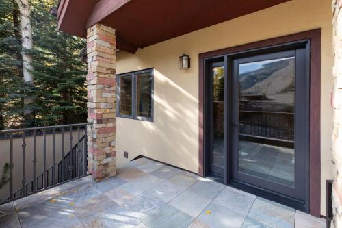 Gorgeous Mountain Family Getaway, Near Lionshead in Vail, USA