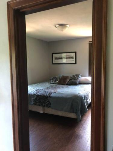 3 Bedroom Home - Lake Views on 3 Sides in Caseyville, USA