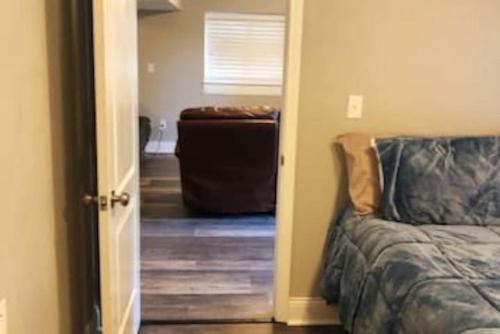 3 Bedroom Home - Lake Views on 3 Sides in Caseyville, USA