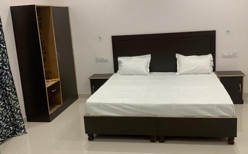 Pavini Homestay - image 5