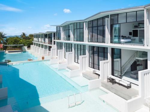 . Beach Walk Condo 3br in Replay residence