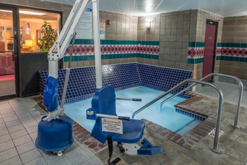 Pezsgőfürdő, Prime Rate Inn in Burnsville