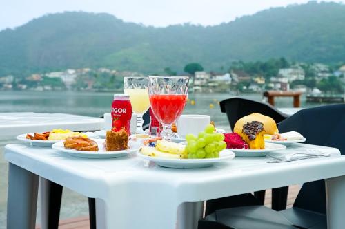 Food and beverages, VELINN Pousada Angra Sunset in Angra Dos Reis