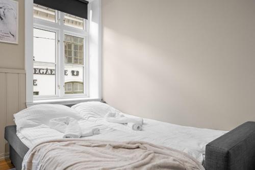 Kong Oscars gate 28 - 301 Kong Oscars gate 28 - 301