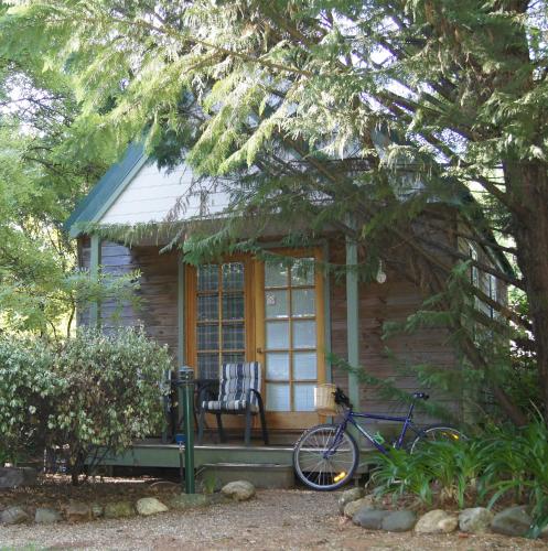 One-Bedroom Chalet (No pets)