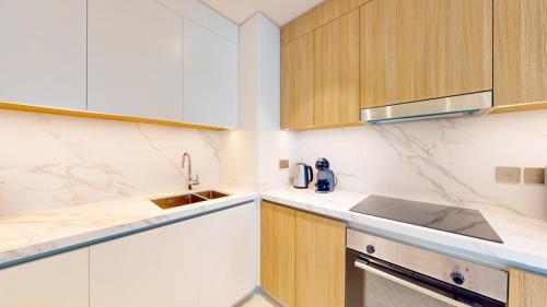 Vacationer Holiday Homes I 2 Bedroom with Partial Sea View I Beach Vista 2, Дубай (фото 6)