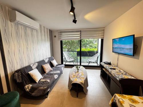 Apto Familiar Lujoso Comodo en Zona empresarial