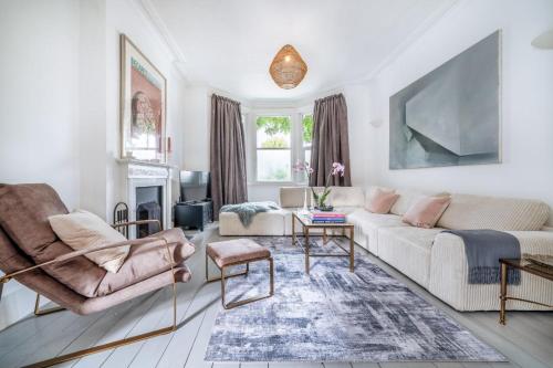 Stunning 5BD with private garden & parking access gîte à louer Willesden Community Hospital