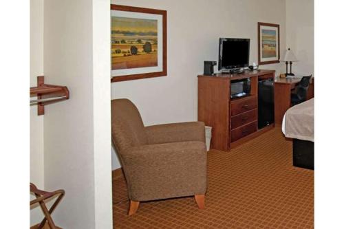 Park View Inn & Suites Hoisington - image 13