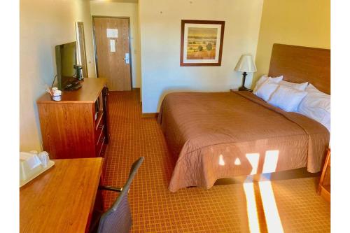 Park View Inn & Suites Hoisington - image 8