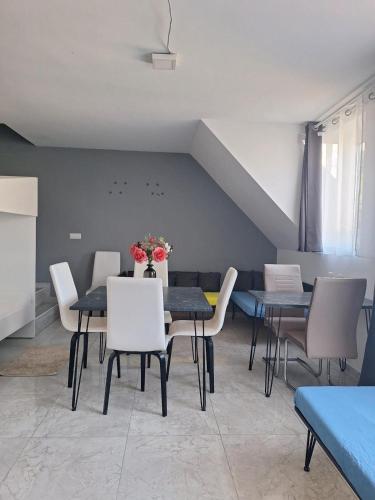 Betariel Wellness Apartments M12 - image 5