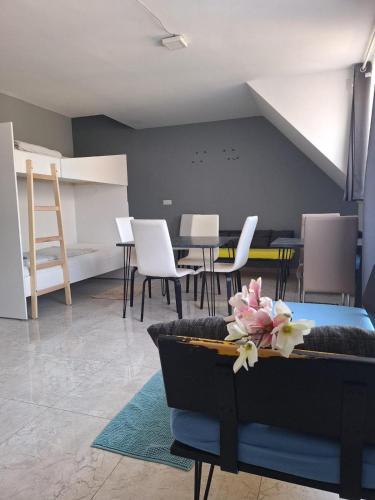 Betariel Wellness Apartments M12 - image 5