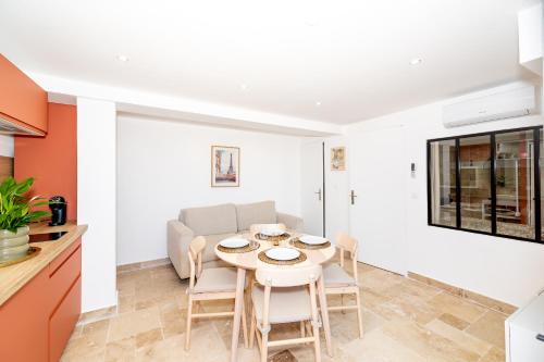 Casa Terracotta in Алош