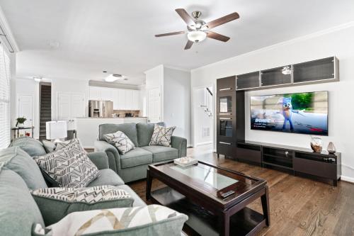 Relaxing home close Six Flag 21 miles to airport in Mableton