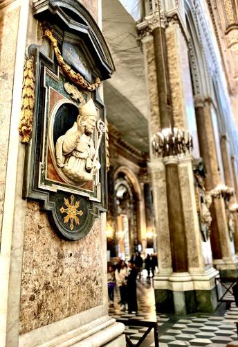 Le Piazze di Napoli Apartment - image 2